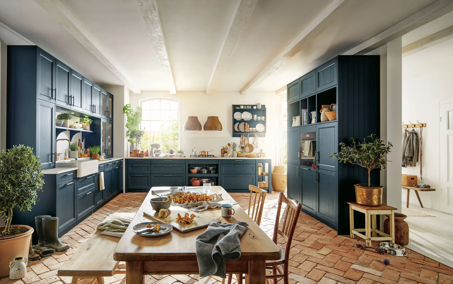 Mediterranean country style kitchen