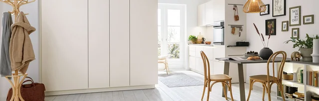 seashell white modern kitchen