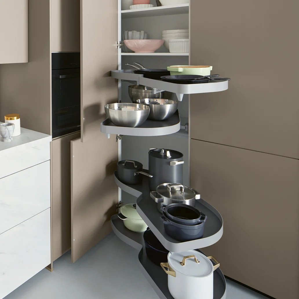 Pull-out drawers